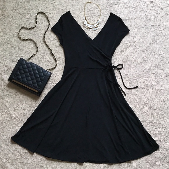 New York & Company Dresses & Skirts - New York & Company Wrap Dress
